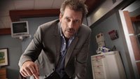 «Доктор Хаус» — безумно крутой сериал 2000х все еще популярен